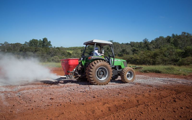 CNA defende uso de insumos minerais para fortalecimento do solo