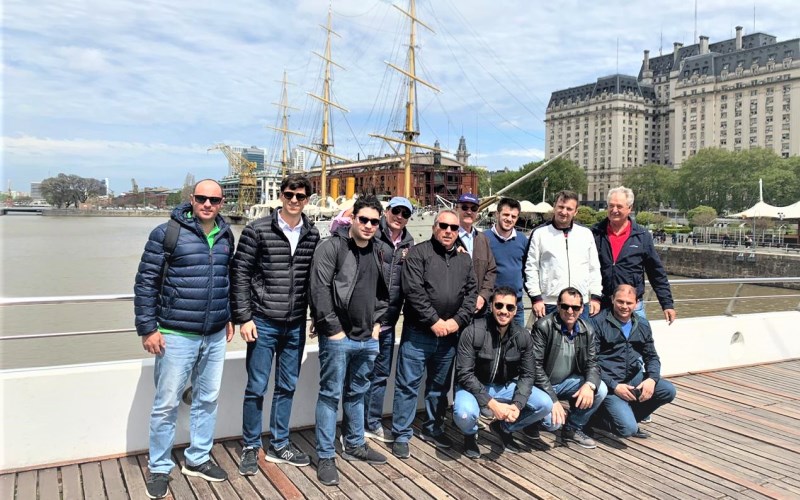 Associados da Coocam visitam a Argentina