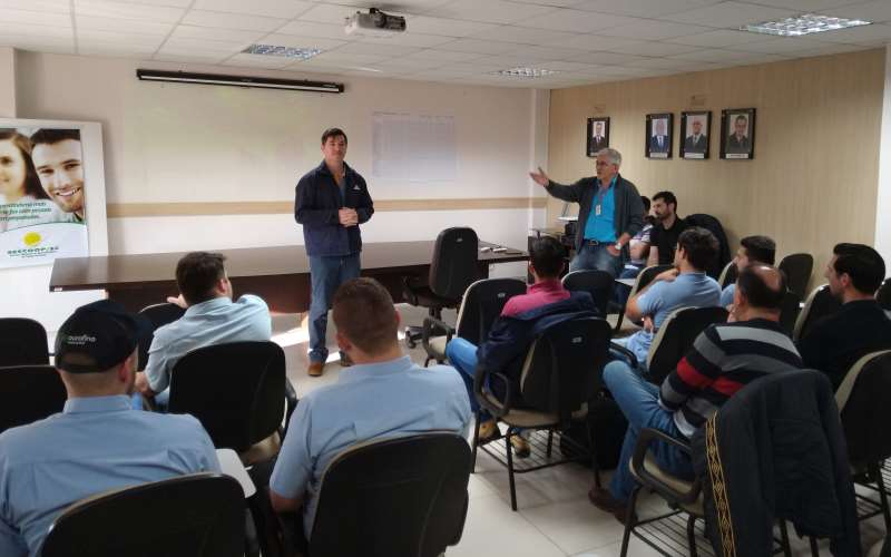 Cooperitaipu traz workshop “Afiando os machados: como preparar-se para os desafios da suinocultura atual”