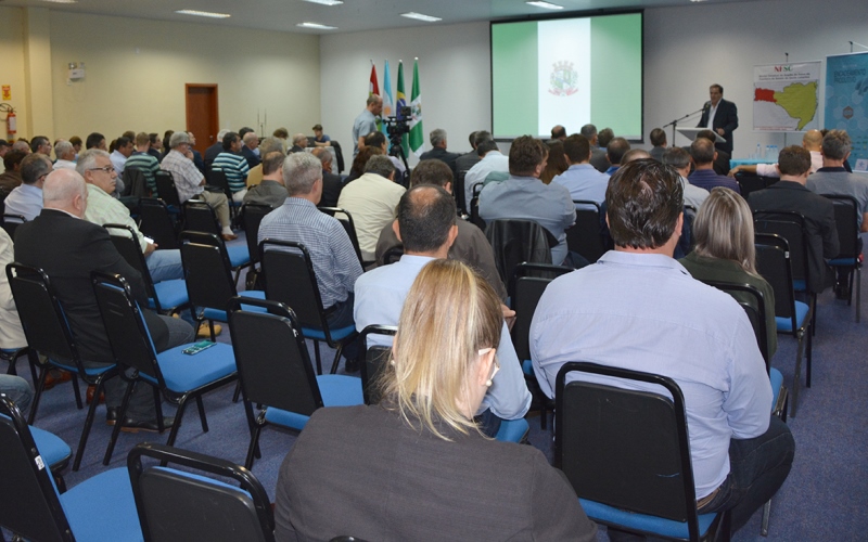 Assuntos que farão parte do programa Cooperativismo em Notícia neste final de semana na TV e Reportagens que farão parte do programa Resenha do Cooperativismo e Agronegócio do Canal Rural da próxima semana