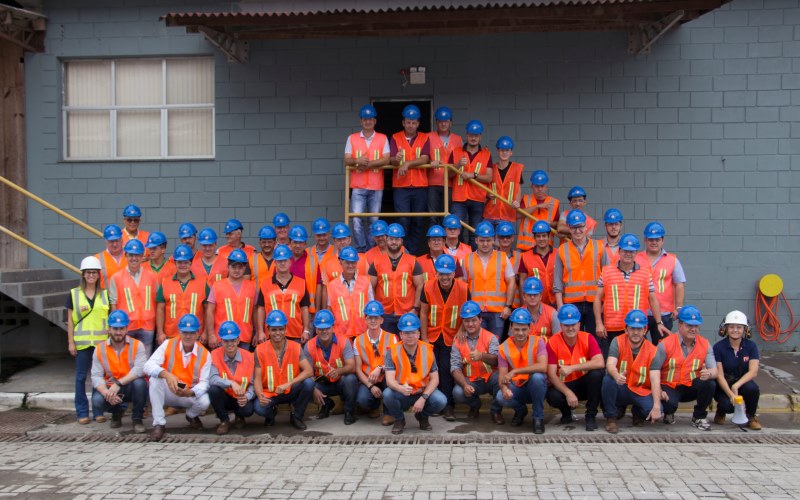 Produtores e técnicos da Lar do Paraguai visitam a Indústria da Fecoagro Fertilizantes em São Francisco do Sul