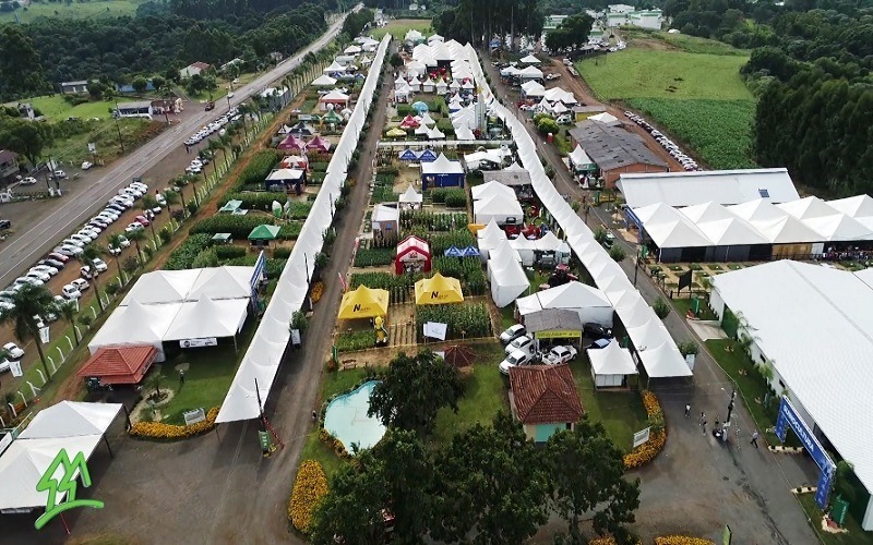 Acompanhe os assuntos que farão parte do programa Cooperativismo em Notícia deste final de semana pela TV e Reportagens que farão parte do programa Resenha do Cooperativismo e Agronegócio do Canal Rural e na Record News de SC da próxima semana