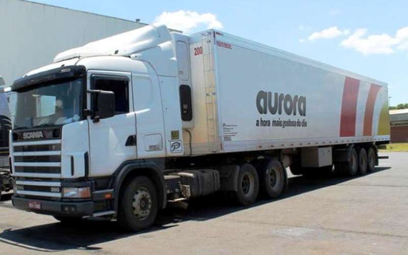 Aurora Alimentos doa 310 toneladas de carne de frango para 100 mil famílias