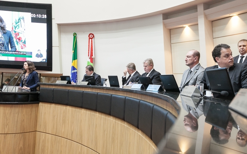 Governador Carlos Moisés sanciona lei que trata da tributação dos defensivos agrícolas