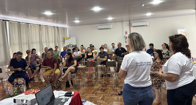 Nova turma do Empoderando Casais é iniciada em Descanso