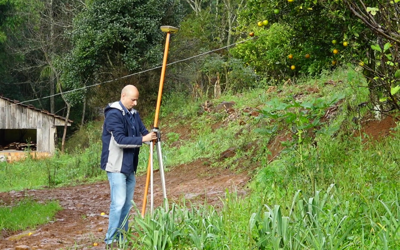 Assuntos que farão parte do programa Cooperativismo em Notícia deste final de semana pela TV e Reportagens que farão parte do programa Resenha do Cooperativismo e Agronegócio do Canal Rural da próxima semana